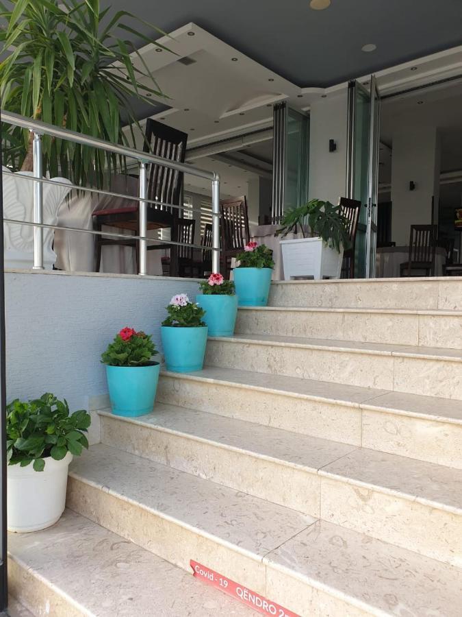 Perandor Beach Durrës Buitenkant foto