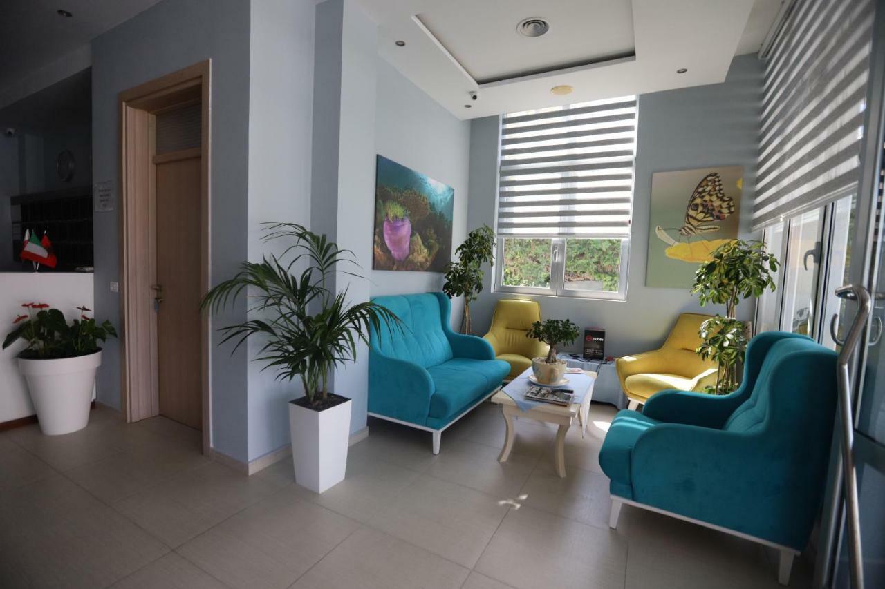 Perandor Beach Durrës Buitenkant foto